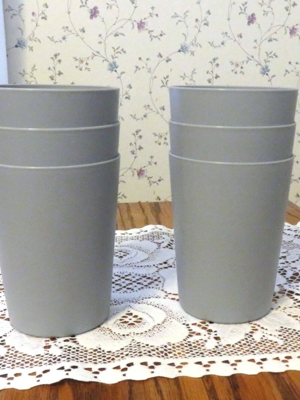 Set of 6 Mainstays 18 Ounce Grey Plastic Tumbler Juice Cups, short wide